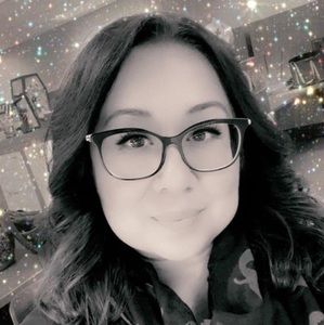 Meet your Posher, Zuany